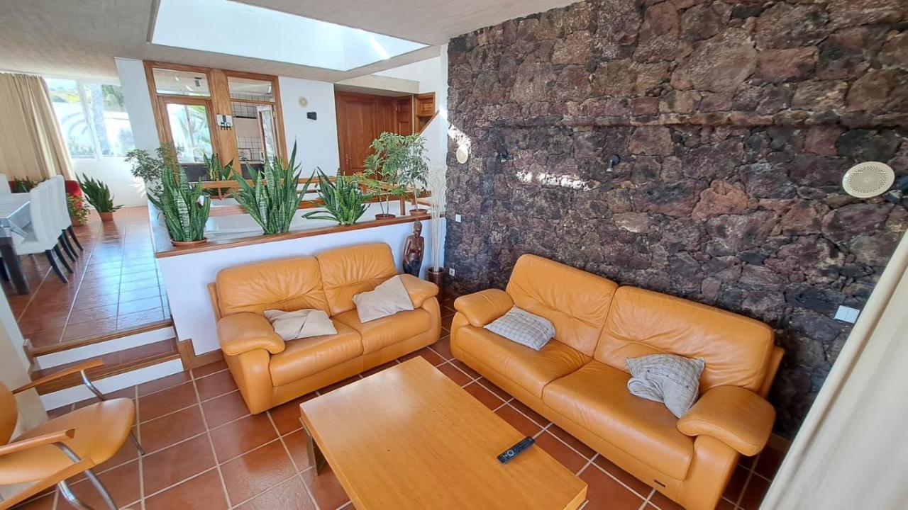 Casa Costa Volcan Teguise  Exteriör bild
